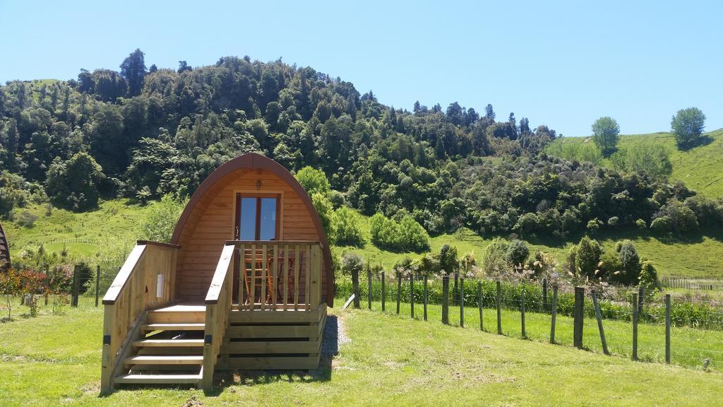 Flat Hills Tourist Park Hotel Ruahine ภายนอก รูปภาพ
